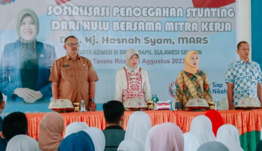 Hasnah Gelar Sosialisasi Pencegahan Stunting di Kabupaten Barru
